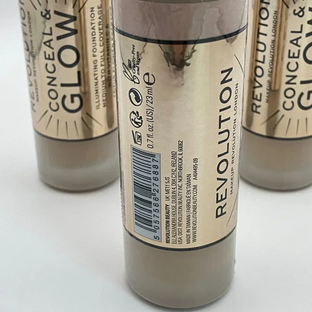 Revolution Conceal & Glow Foundation F6 - Illuminating, 23ml, Cruelty-Free 3set